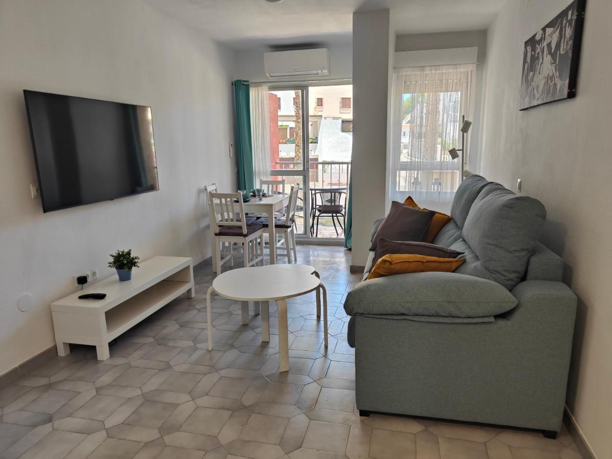 Apartamento Entero, Enormes Piscinas, Terraza Y Playa Benalmádena Exterior foto