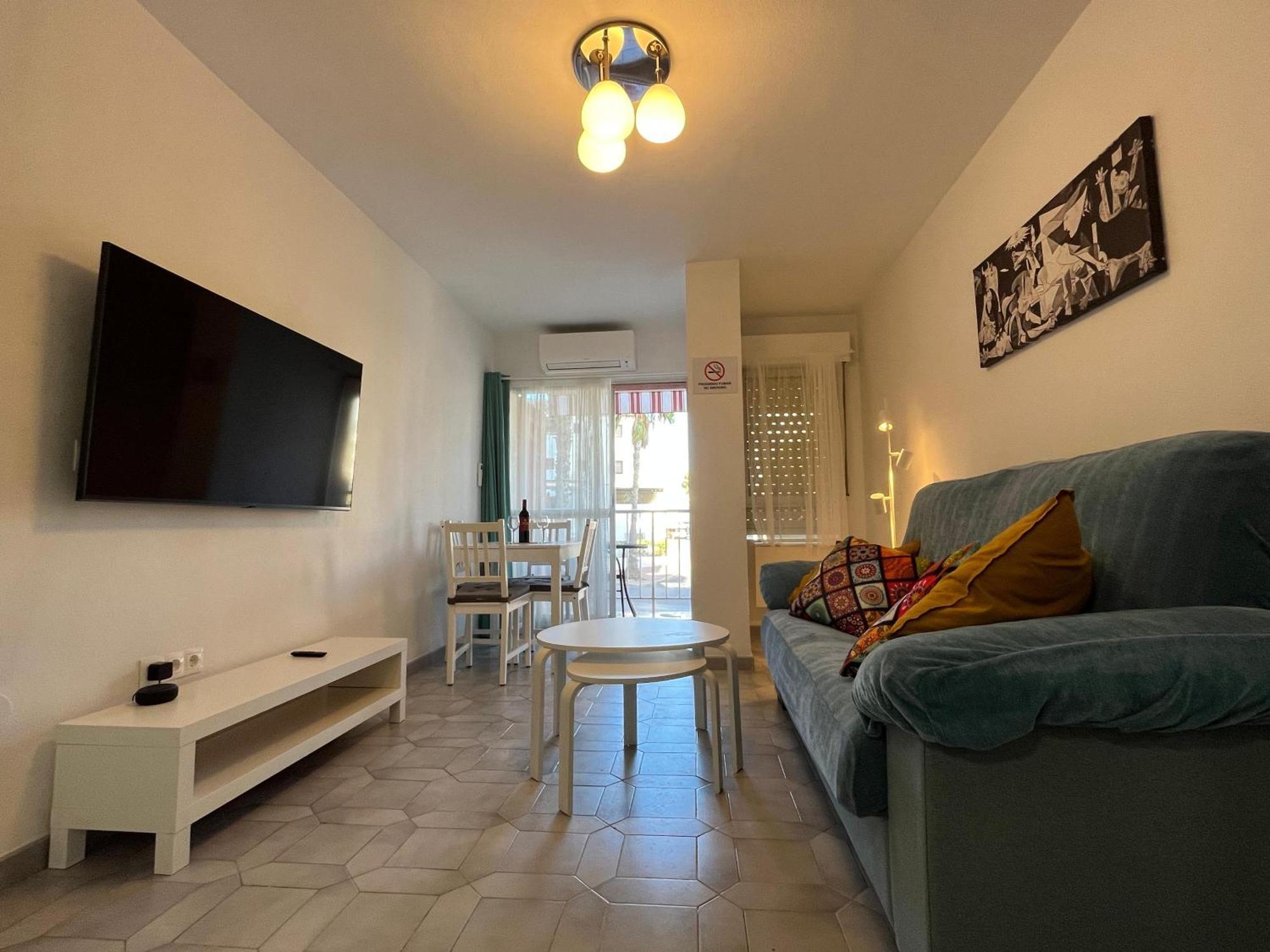 Apartamento Entero, Enormes Piscinas, Terraza Y Playa Benalmádena Exterior foto